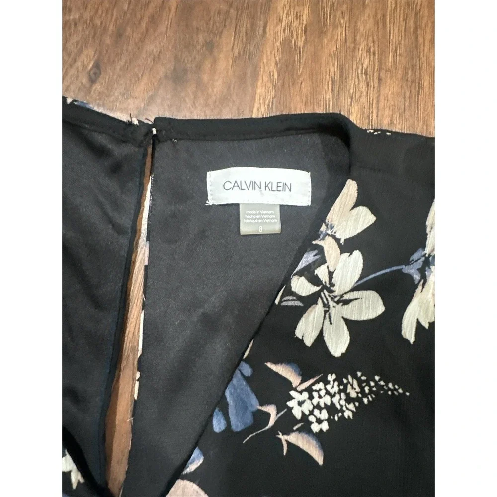 Calvin klein Dress Floral Shift Ruffle Sleeves Size 8